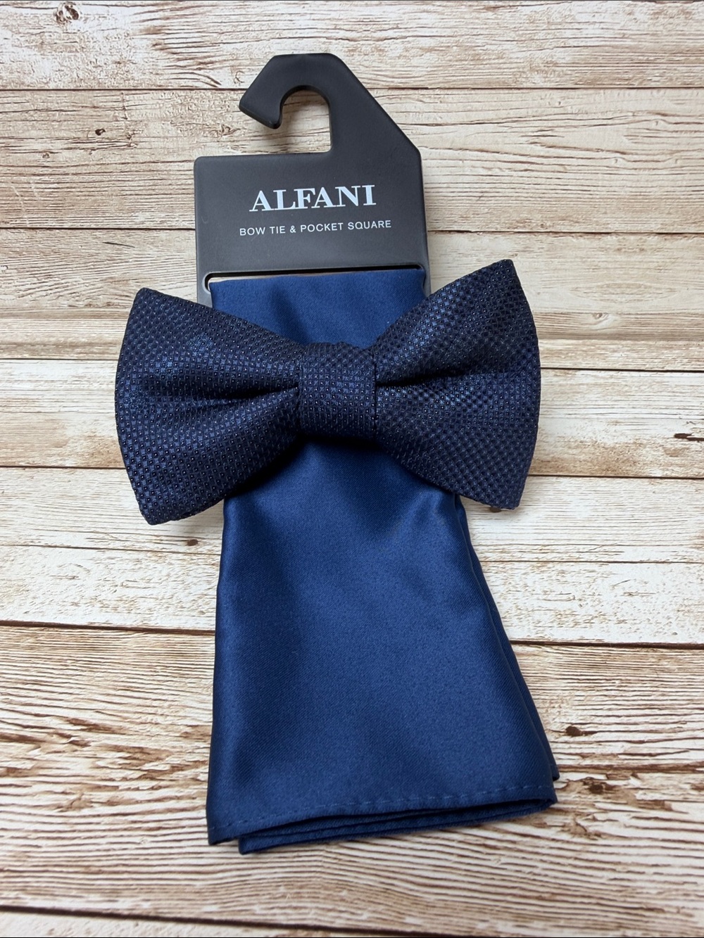 ALFANI Bow Tie & Pocket Square Set Blue NWT